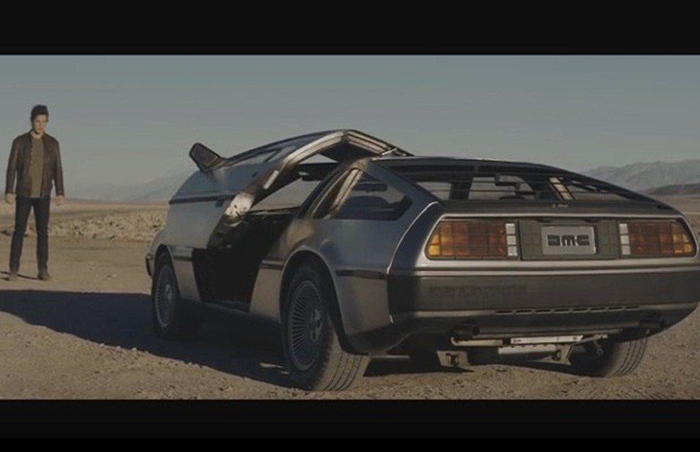 DeLorean em novo comercial (Foto: Reprodução) — Foto: Auto Esporte