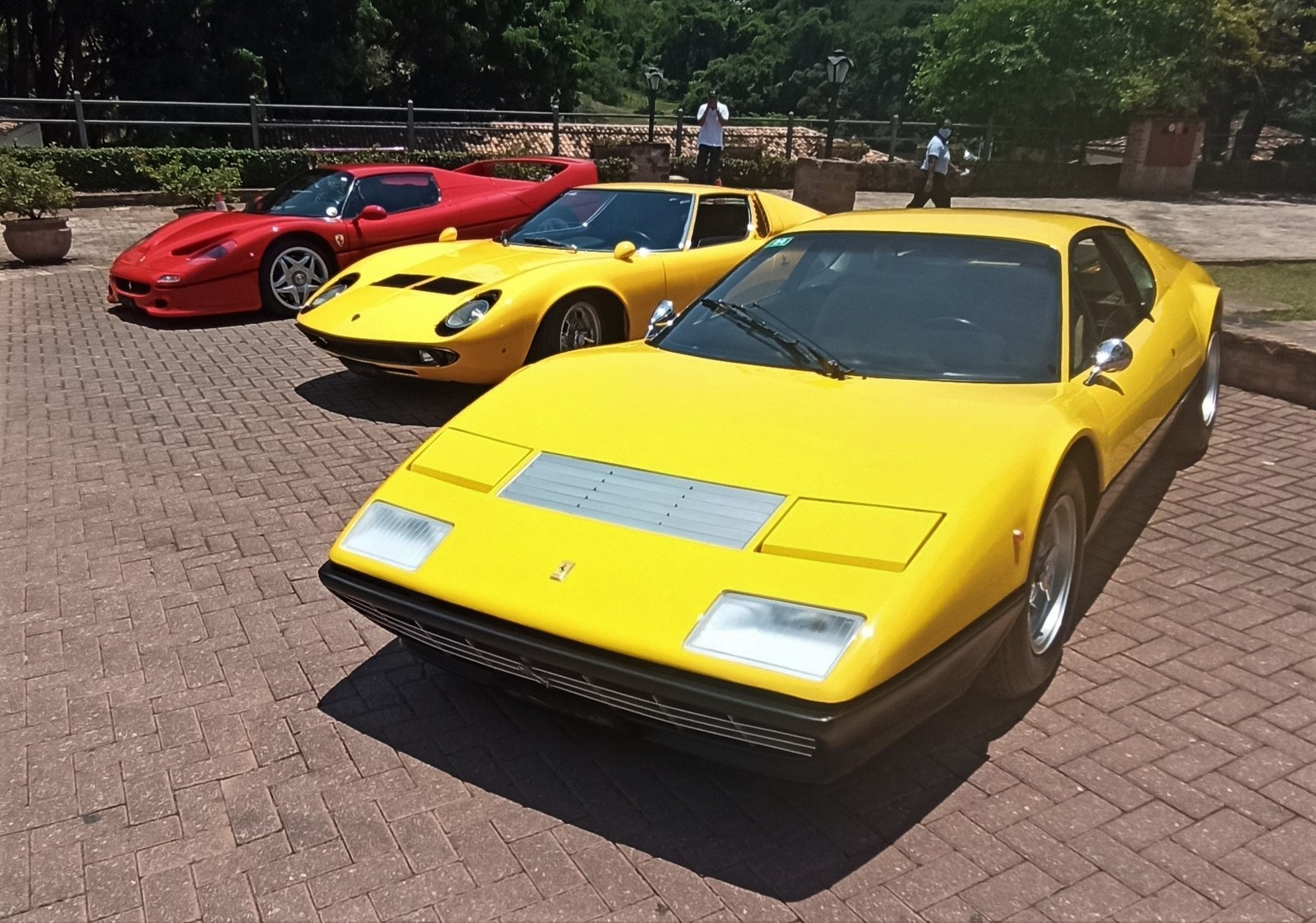 Ferrari Berlinetta Boxer, Lamborghini Miura e Ferrari F50  — Foto: Marcos Rozen/MIAU