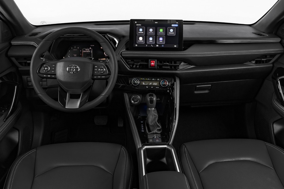 Toyota Yaris Cross tem central multim&iacute;dia de 10 polegadas &mdash; Foto: Divulga&ccedil;&atilde;o/Toyota