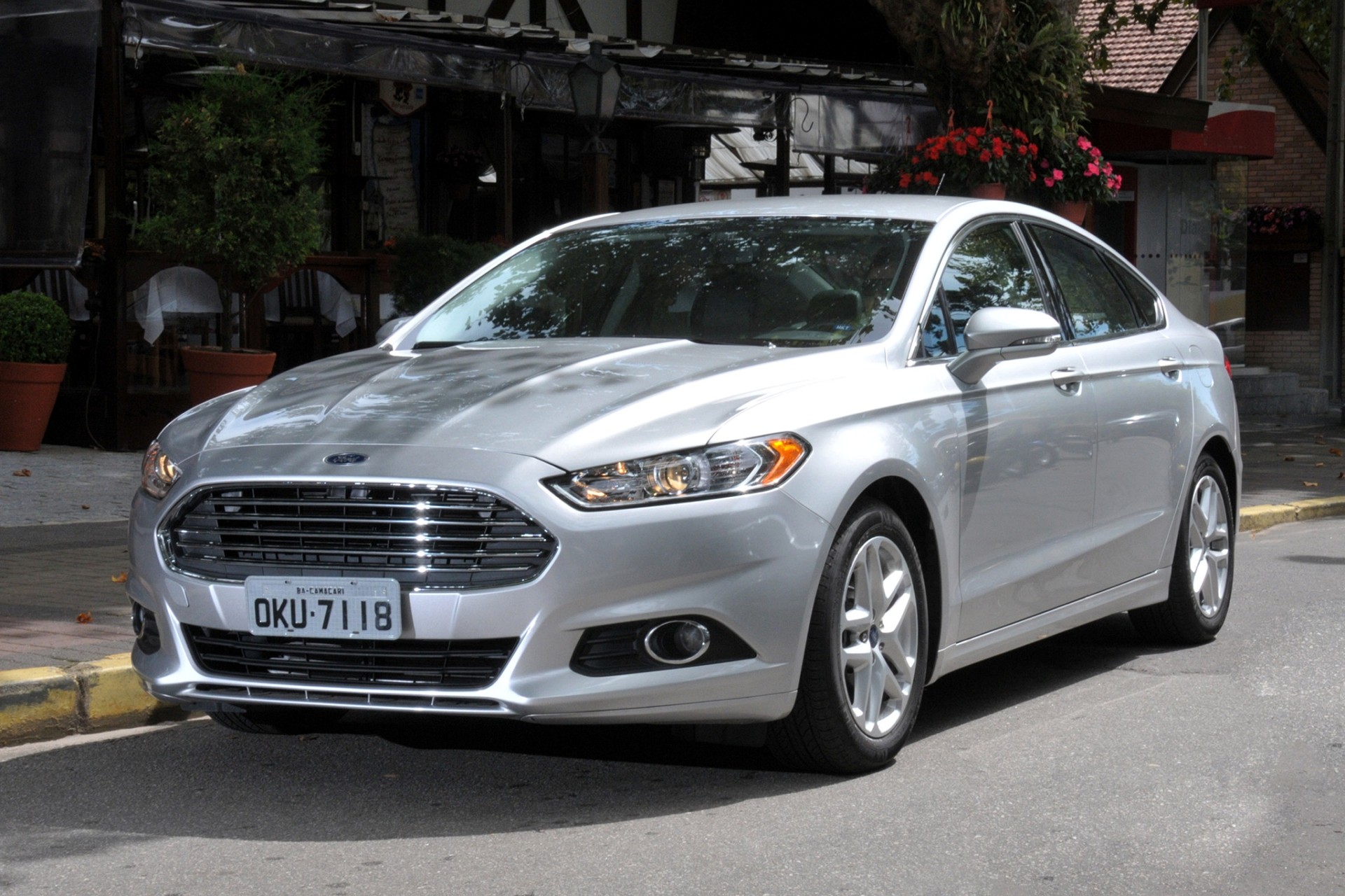 Ford Fusion: 4 versões do sedã que esbanjam conforto a partir de R$ 40 mil