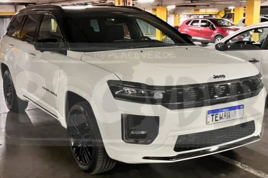 Novo Jeep Commander terá grade revista e DRLs reposicionados