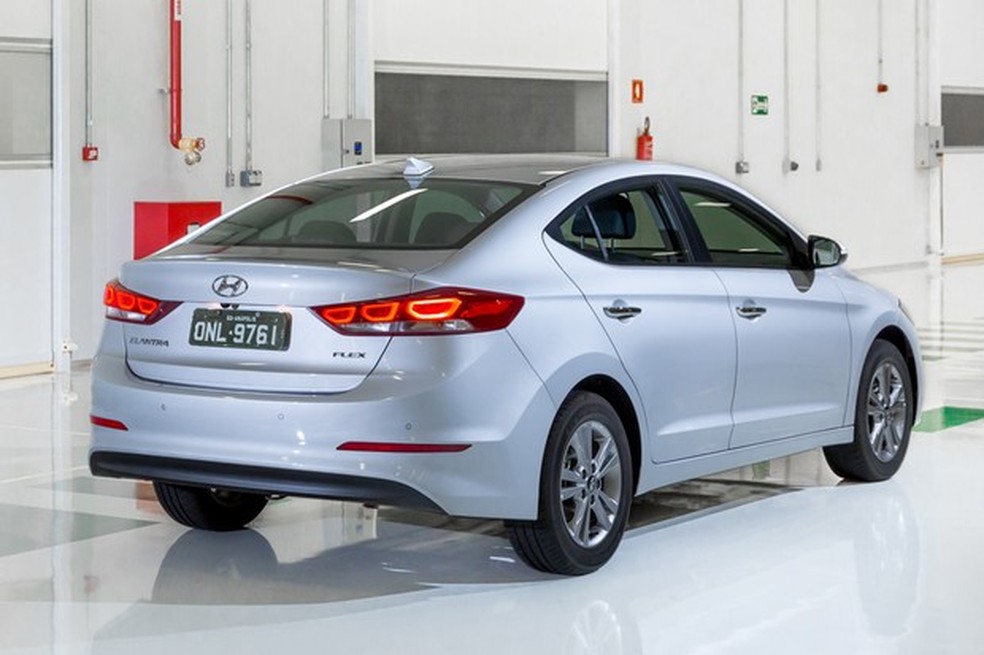 Hyundai Elantra (Foto: Marcos Camargo / Auto News Brasil) — Foto: Auto Esporte