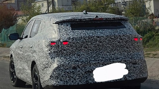 Flagra: Renault pode ter SUV cupê tipo 'BMW X6' para chamar de seu