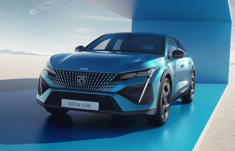 Design do Peugeot 408 traz a já conhecida assinatura DRL "dente de sabre" — Foto: Divulgação