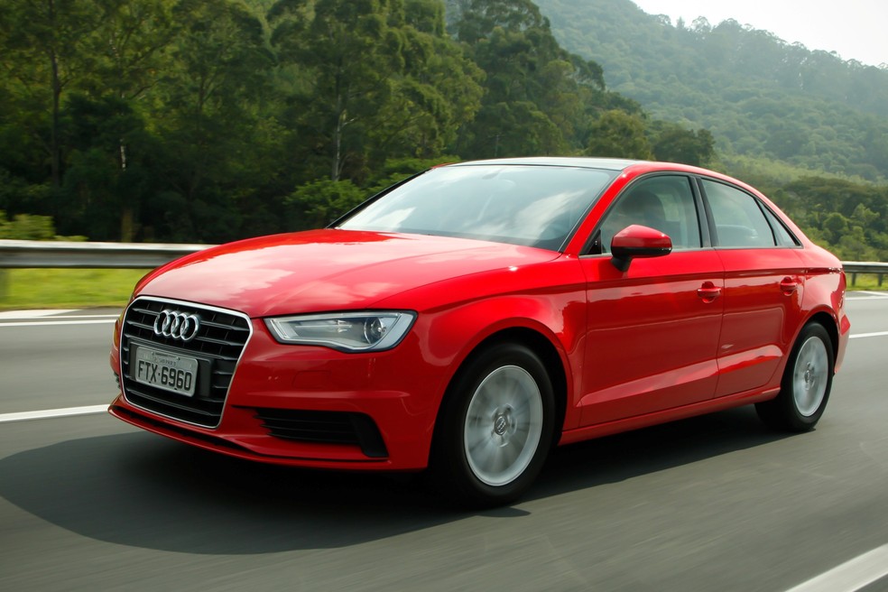 Audi A3 Sedan tem desenho bem resolvido e bom porta-malas — Foto: Divulgação/Audi