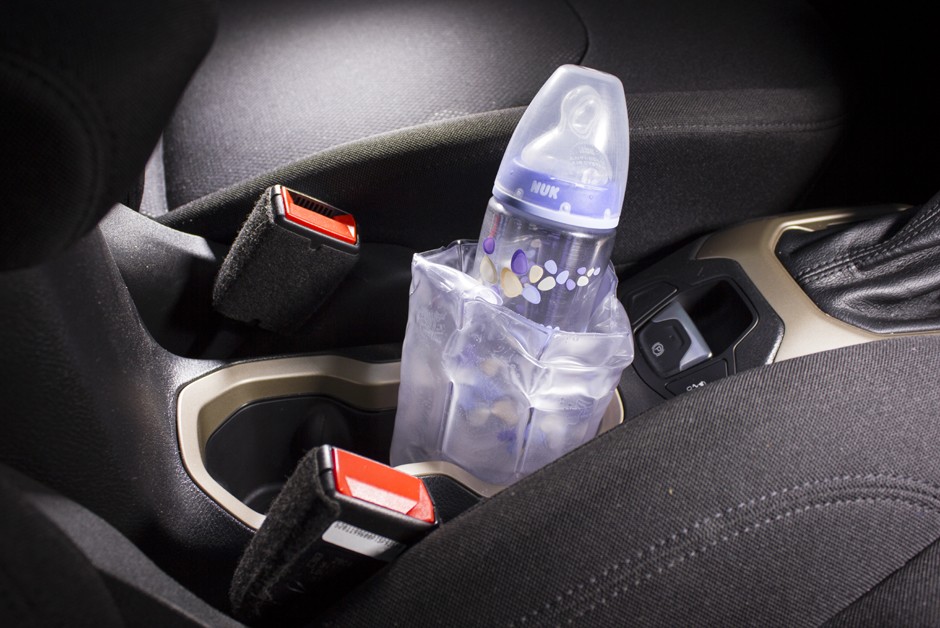 Aquecedor de mamadeira para viagem, da Nuk, R$ 69,90, na Tricae
