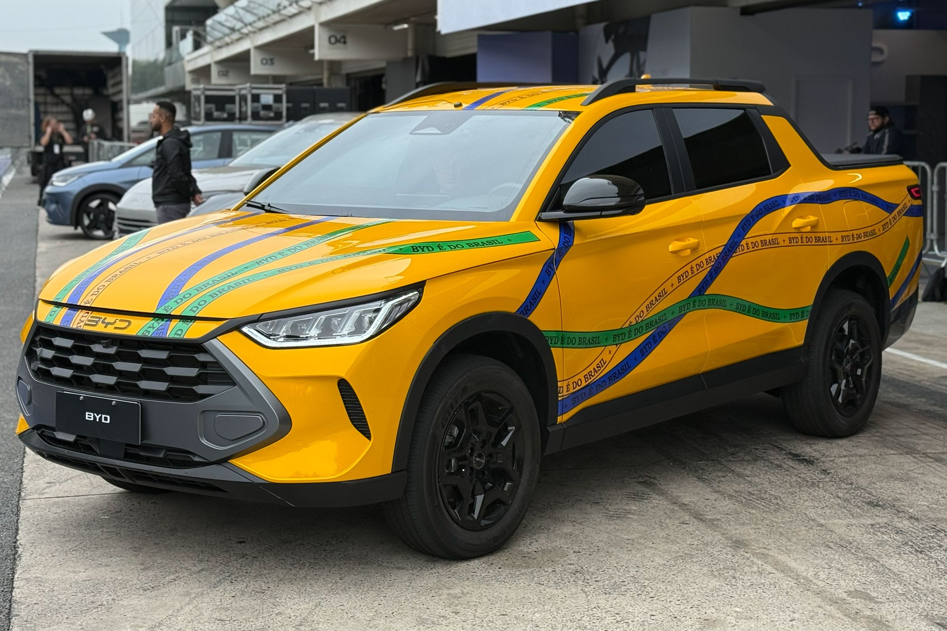 BYD Mako revela design final e terá produção completa no Brasil