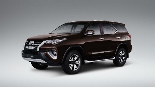Toyota SW4 2019 tem aumento de preços e nova versão topo de linha com sistema de som JBL