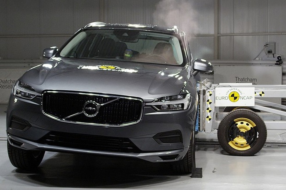 Volvo XC60 tira cinco estrelas no crash test do Euro NCAP (Foto: Divulgação) — Foto: Auto Esporte