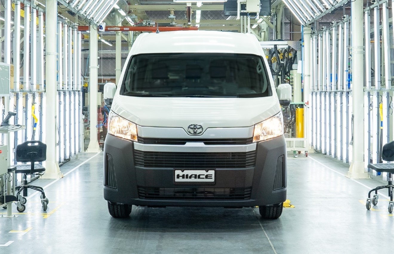 Toyota Hiace está mais próxima do Brasil para encarar Fiat Ducato