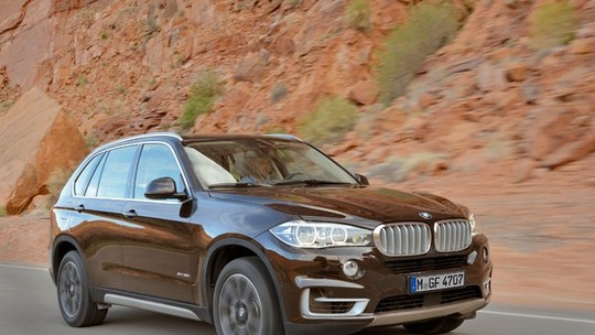 Recall: BMW chama 17 unidades do X5 por falha na fechadura das portas