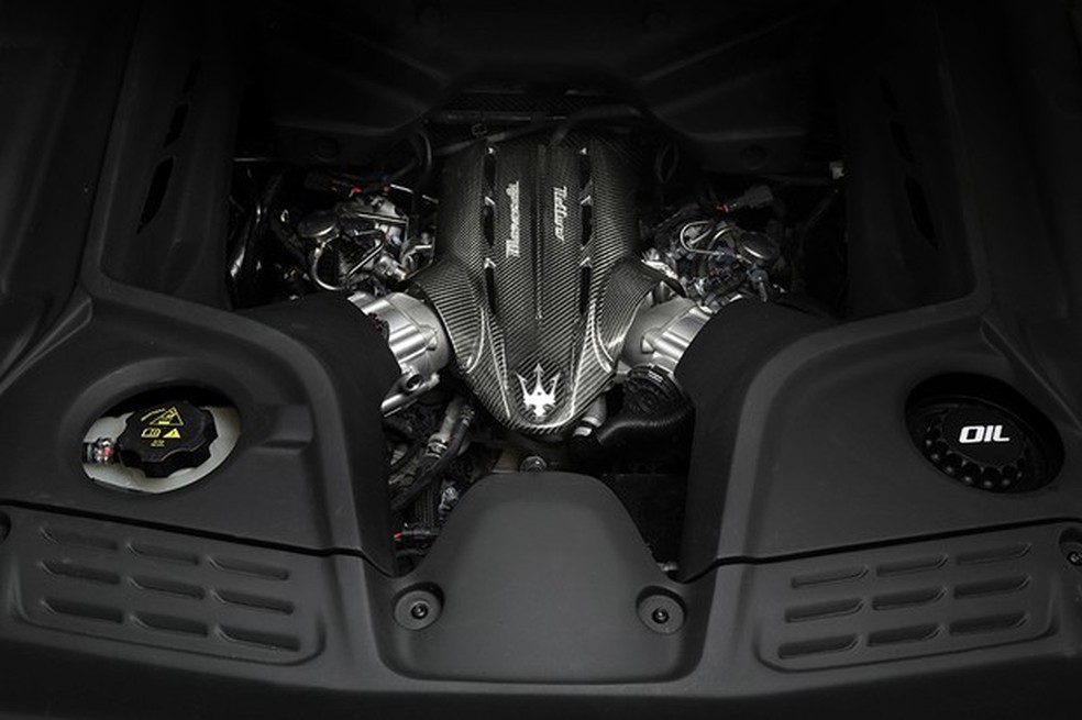 Motor da Maserati MC20, um 3.0 biturbo V6 capaz de oferecer até 630 cv (Foto: Divulgação) — Foto: Auto Esporte