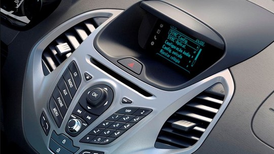 Ford revela sistema SYNC do novo Ka