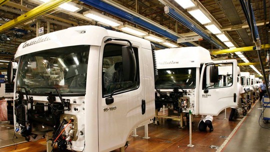 Setor de caminhões reage em 2017, mas fábricas operam com 25% da capacidade