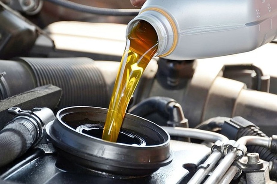 Saiba tudo sobre o óleo do motor de seu carro - Carros e motos