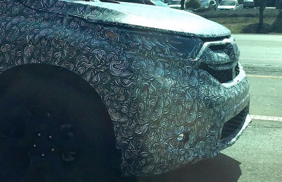 Nova geração do Honda CR-V é flagrada nos EUA (Foto: Jason Richmond / Reprodução) — Foto: Auto Esporte