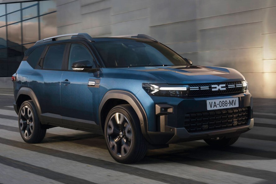 Dacia Bigster vai ser lançado na Europa durante o Salão de Paris