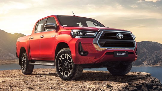 Toyota Hilux 2022 perde versões com motor flex e ultrapassa os R$ 300 mil 