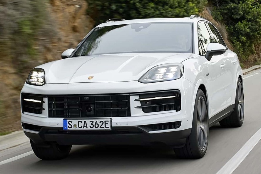 Porsche Cayenne ganha nova versão híbrida