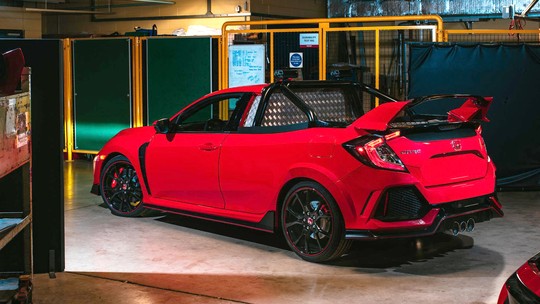 Honda Civic Type R aparece em estranha versão picape no Reino Unido