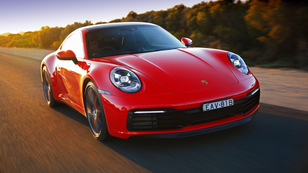 Porsche 911 Carrera S tem motor biturbo de 379 cv — Foto: Divulgação