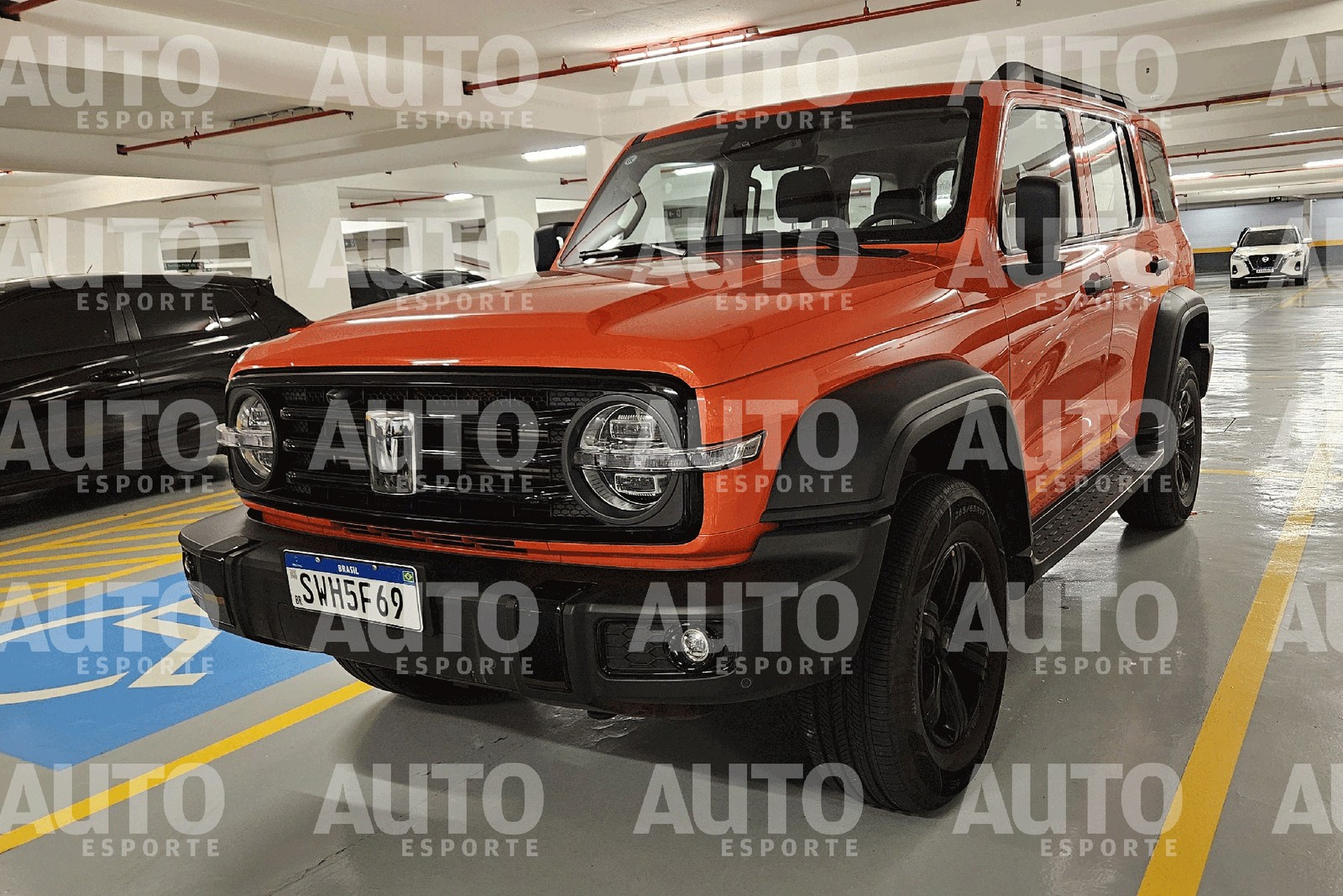 Flagra do GWM Tank 300 no Brasil — Foto: Eduardo Falkenburg/Auto News Brasil