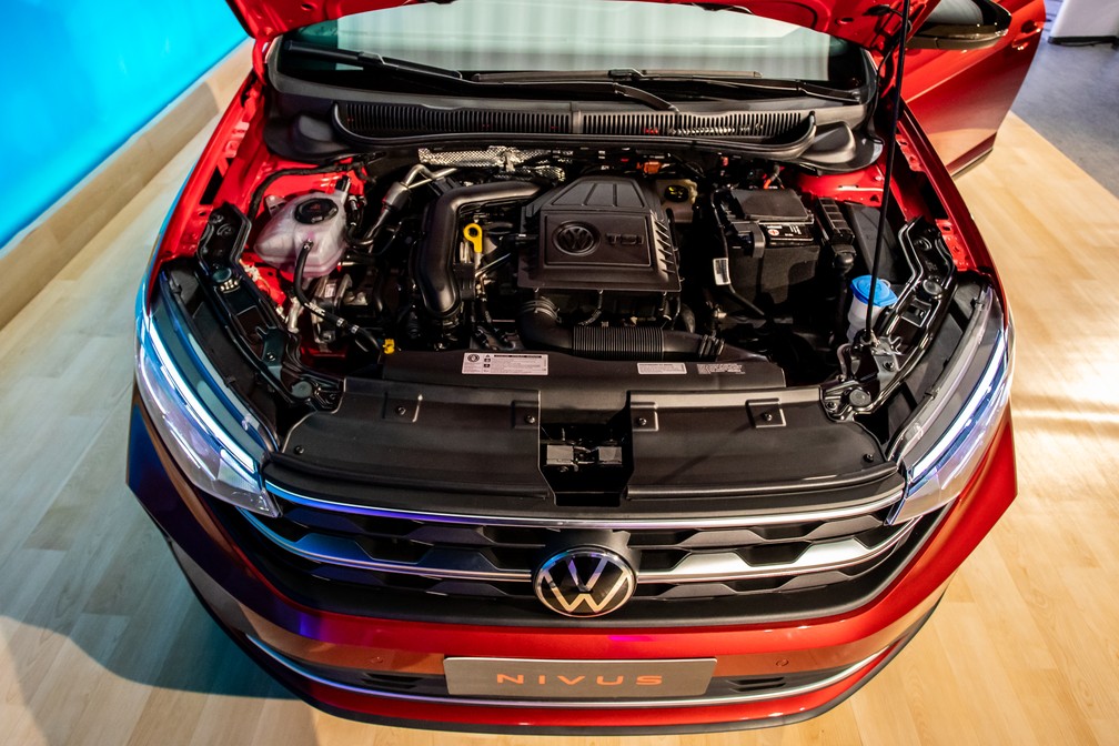 Volkswagen Nivus tem motor 1.0 turbo — Foto: Celso Tavares/G1