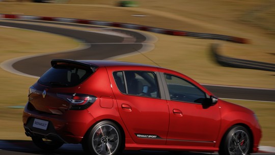 5 carros usados por até R$ 120 mil para quem busca primeiro esportivo