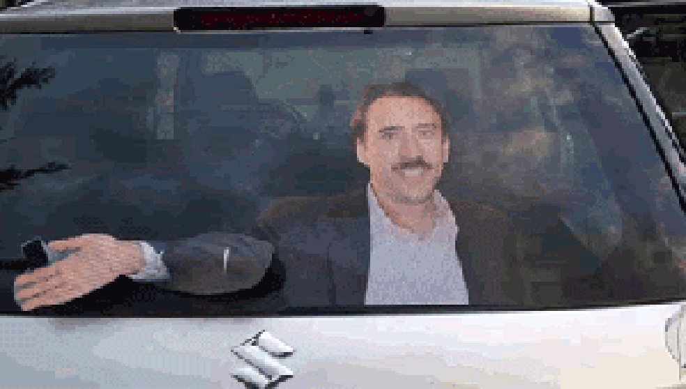 Limpadores de para-brisa do tipo Nicolas Cage (Foto: Reprodução) — Foto: Auto Esporte