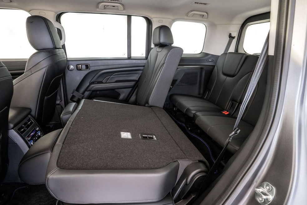 GWM Haval H9 2026 tem bancos corrediços na segunda fileira  — Foto: Divulgação