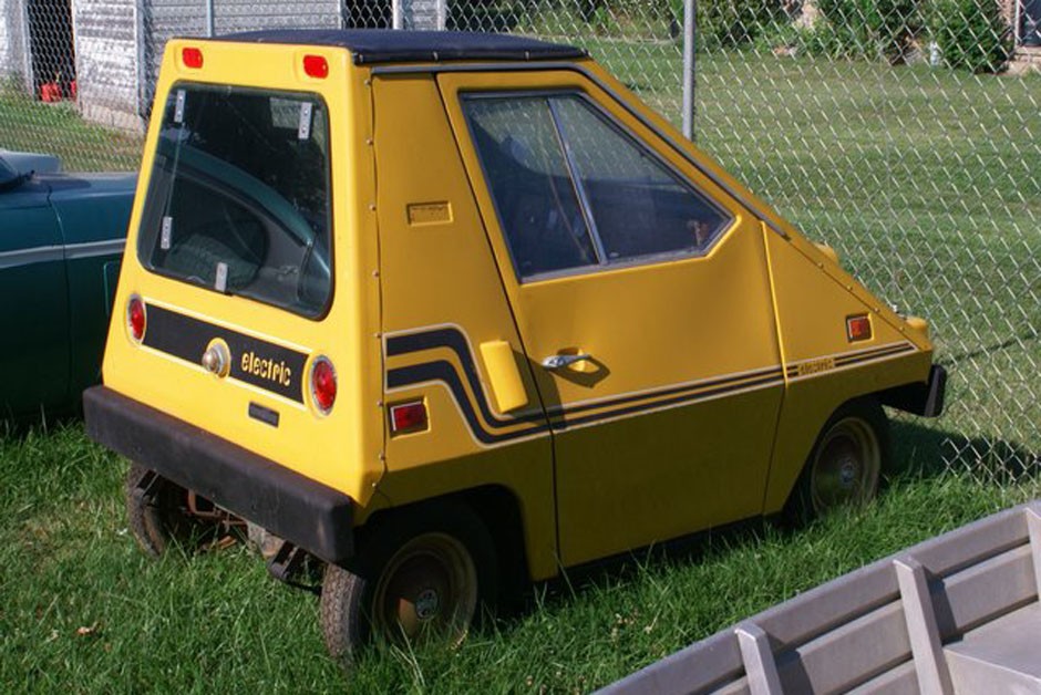 Coleção com mais de 700 carros vintage é leiloada nos EUA