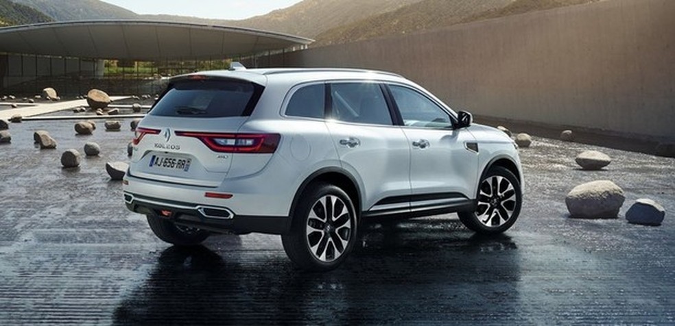 Traseira do Koleos aposta em lanternas tridimensionais (Foto: Divulgação) — Foto: Auto Esporte