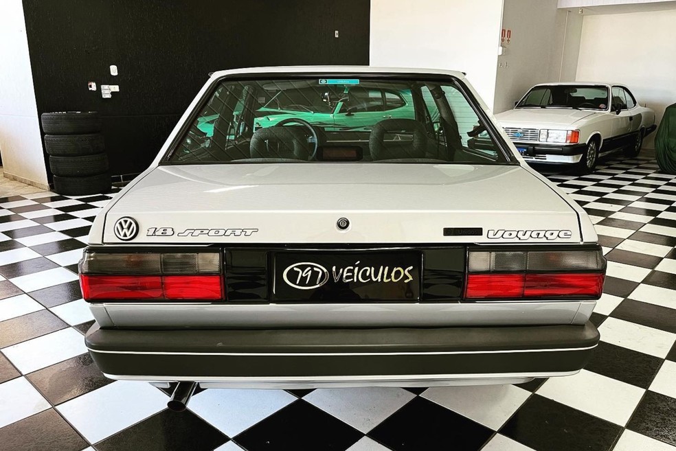 Volkswagen Voyage saiu de linha em meados da década de 1990 — Foto: Divulgação/797 veículos