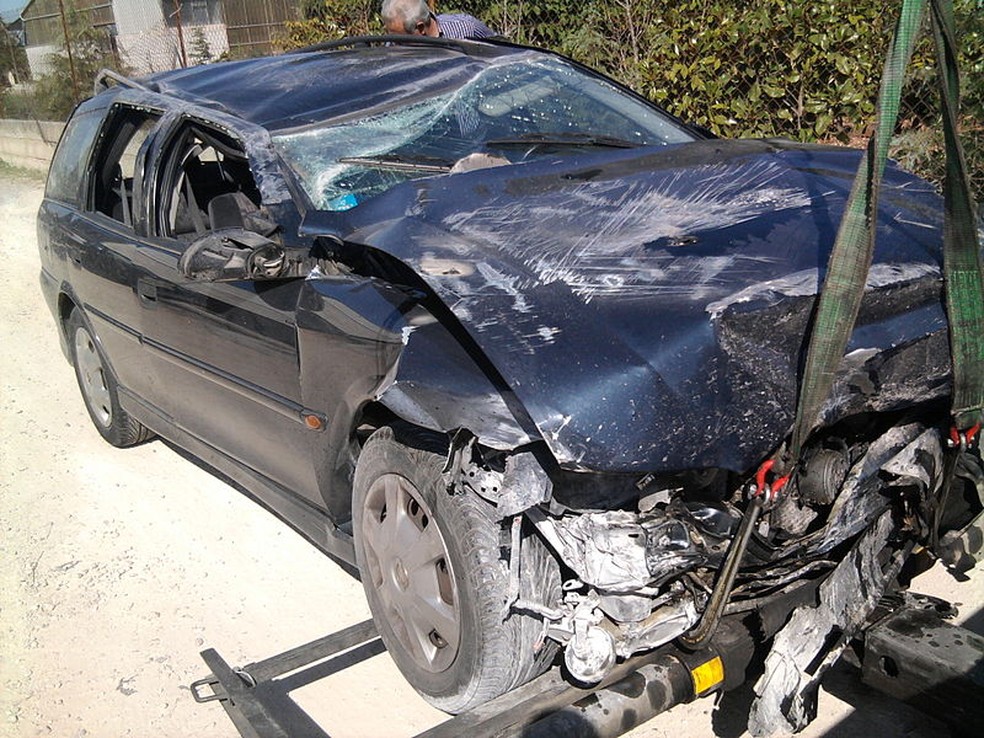 Mesmo depois que o carro é batido, muitas peças ainda continuam em bom estado — Foto: Wikimedia Commons