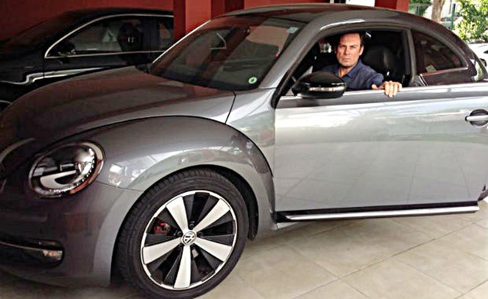 Márcio Veiga é proprietário de um Volskwagen Fusca (Foto: Arquivo Pessoal) — Foto: Auto Esporte