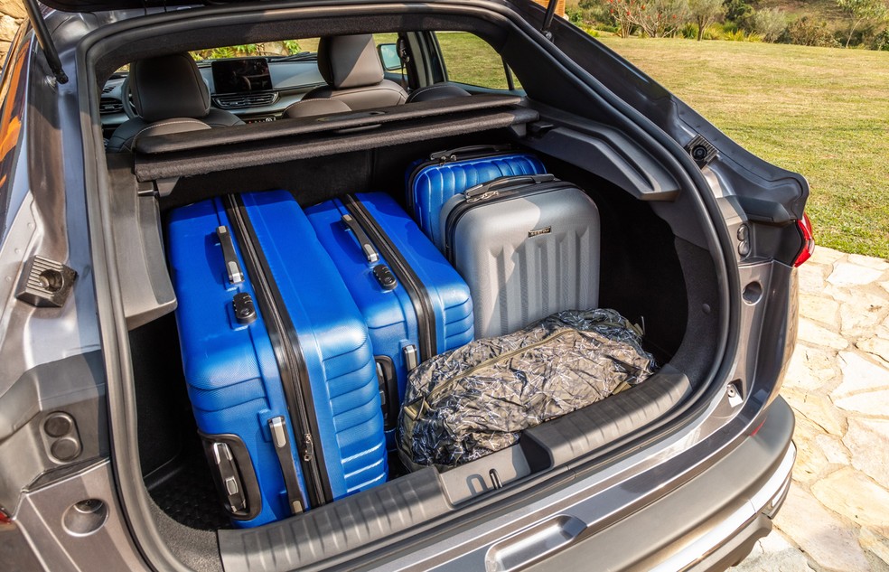 Fiat Fastback tem o maior porta-malas da categoria — Foto: Divulgação