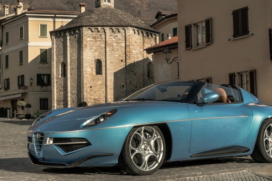 Alfa Romeo Disco Volante Spyder pela Carrozzeria Touring Superleggera