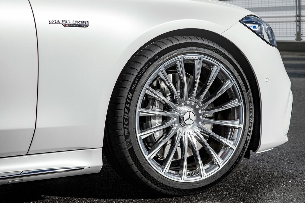 Mercedes-AMG S 63 E PERFORMANCE 2024 — Foto: Divulgação