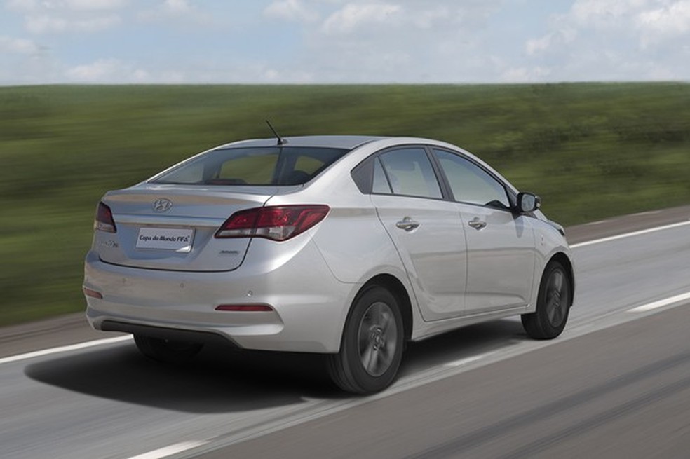 HB20 e HB20S Copa do Mundo (Foto: Divulgação) — Foto: Auto Esporte