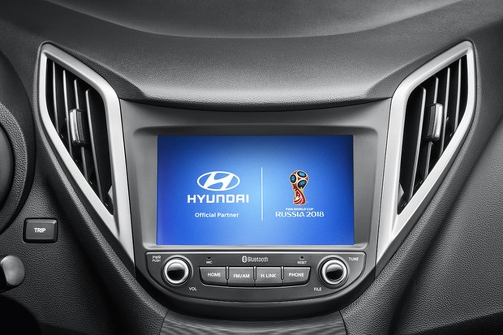 HB20 e HB20S Copa do Mundo (Foto: Divulgação) — Foto: Auto Esporte