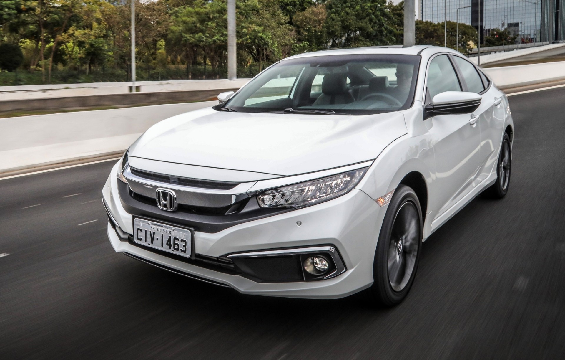 4 versões usadas de Honda Civic e Toyota Corolla a partir de R$ 70 mil