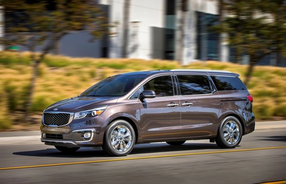 Kia Carnival 2015 (Foto: Divulgação) — Foto: Auto Esporte