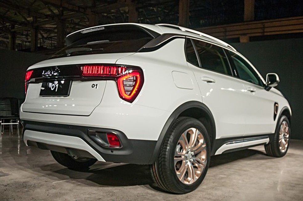 Lynk & Co 01, primeiro carro da marca chinesa formada por Volvo e Geely (Foto: Newspress) — Foto: Auto Esporte