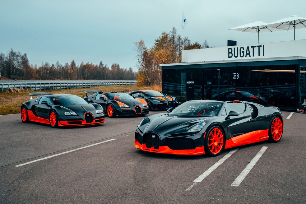 Bugatti W16 Mistral World Record Car se junta a outros modelos recordistas — Foto: Divulgação