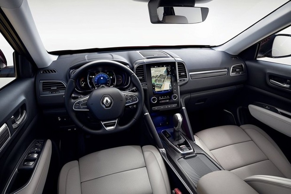 Sistema de entretenimento recebeu melhorias no software (Foto: Divulgação) — Foto: Auto Esporte