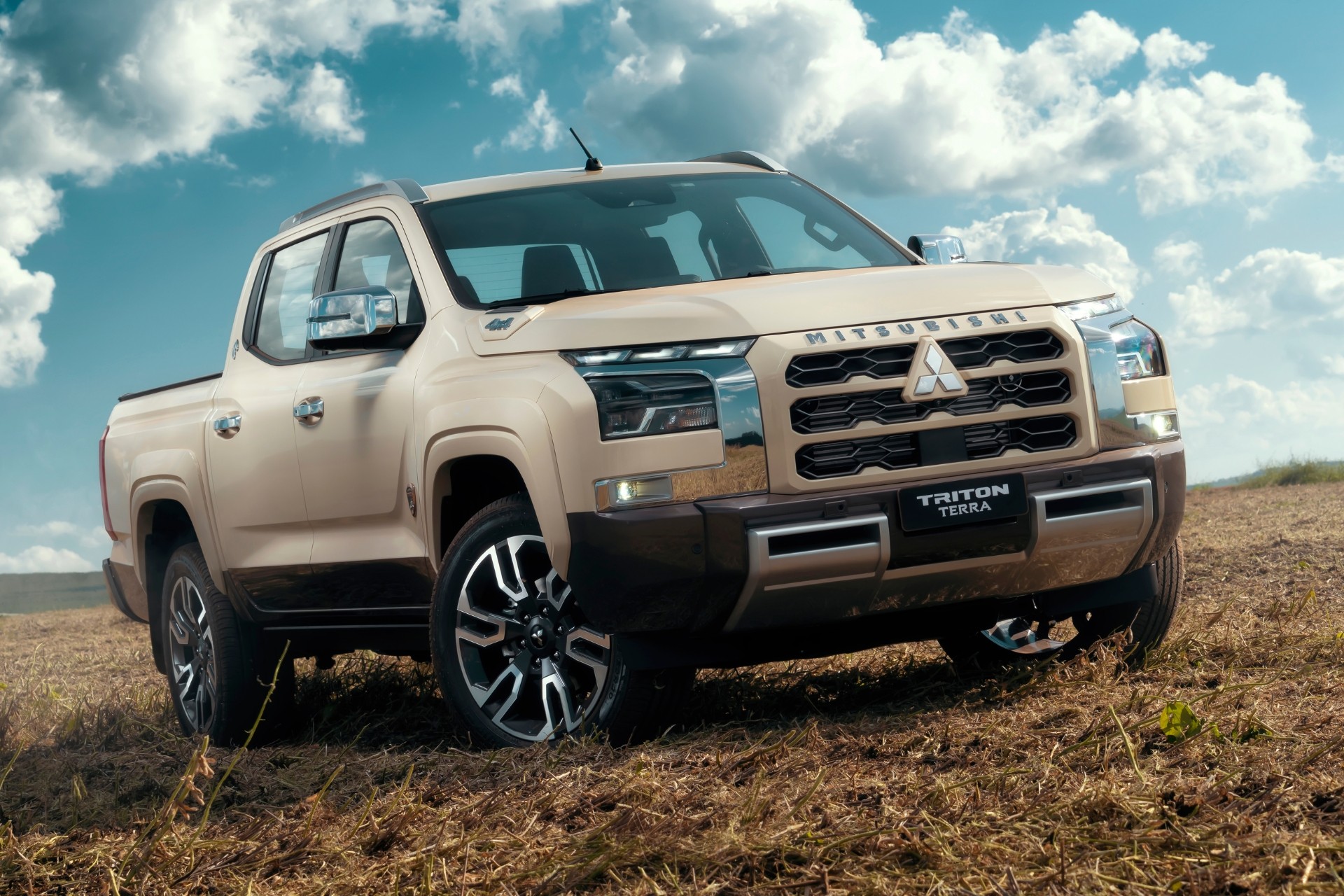Mitsubishi Triton Terra é edição luxuosa de apenas 300 unidades; veja preço