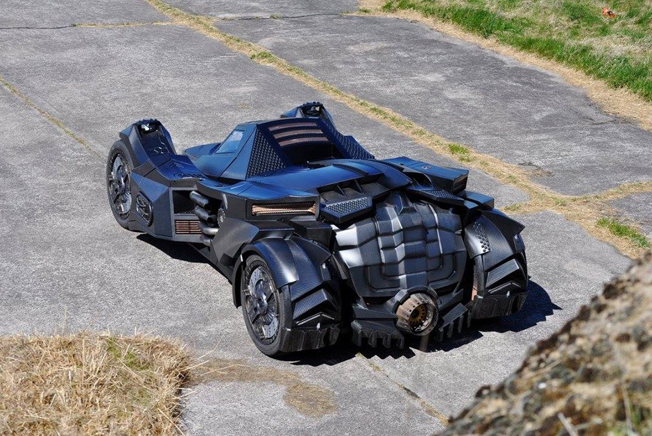 Batmóvel do game Arkham Knight criado para a equibe Galag