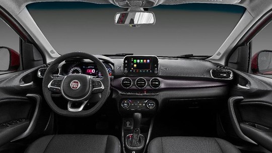 Este é o interior do Fiat Cronos