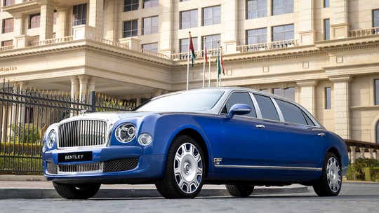 Bentley coloca à venda limusines feitas em 2015, mas que nunca foram emplacadas