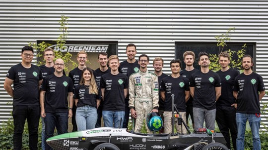 Vídeo: estudantes quebram recorde de aceleração com carro elétrico que vai de 0 a 100 km/h em 1,46 s